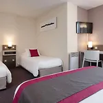 호텔 Kyriad Saint-etienne Centre 3*