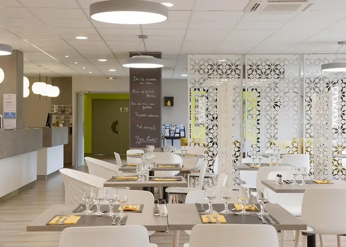 Kyriad Saint-etienne Centre 3*