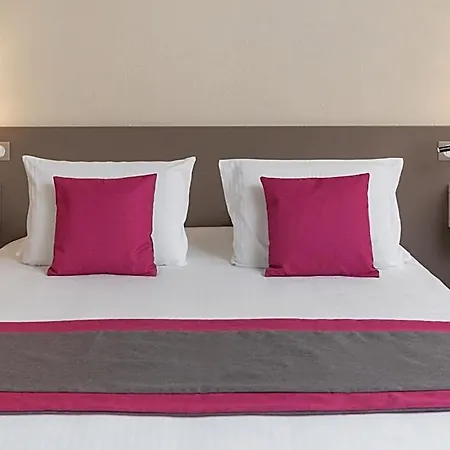 Kyriad Saint-etienne Centre Szálloda 3*
