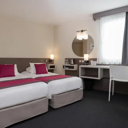 Kyriad Saint-etienne Centre Hotel 3*