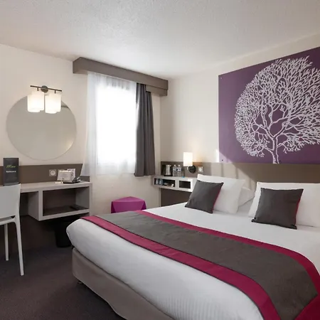 Hotel Kyriad Saint-etienne Centre 3*