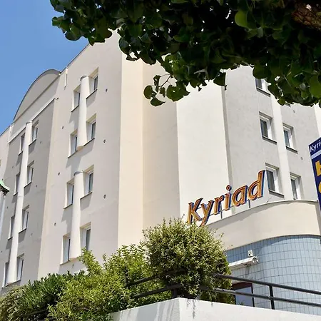 Kyriad Saint-etienne Centre 3*