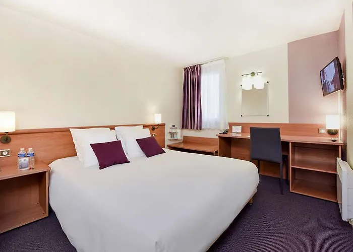 Kyriad Saint-etienne Centre Hotel